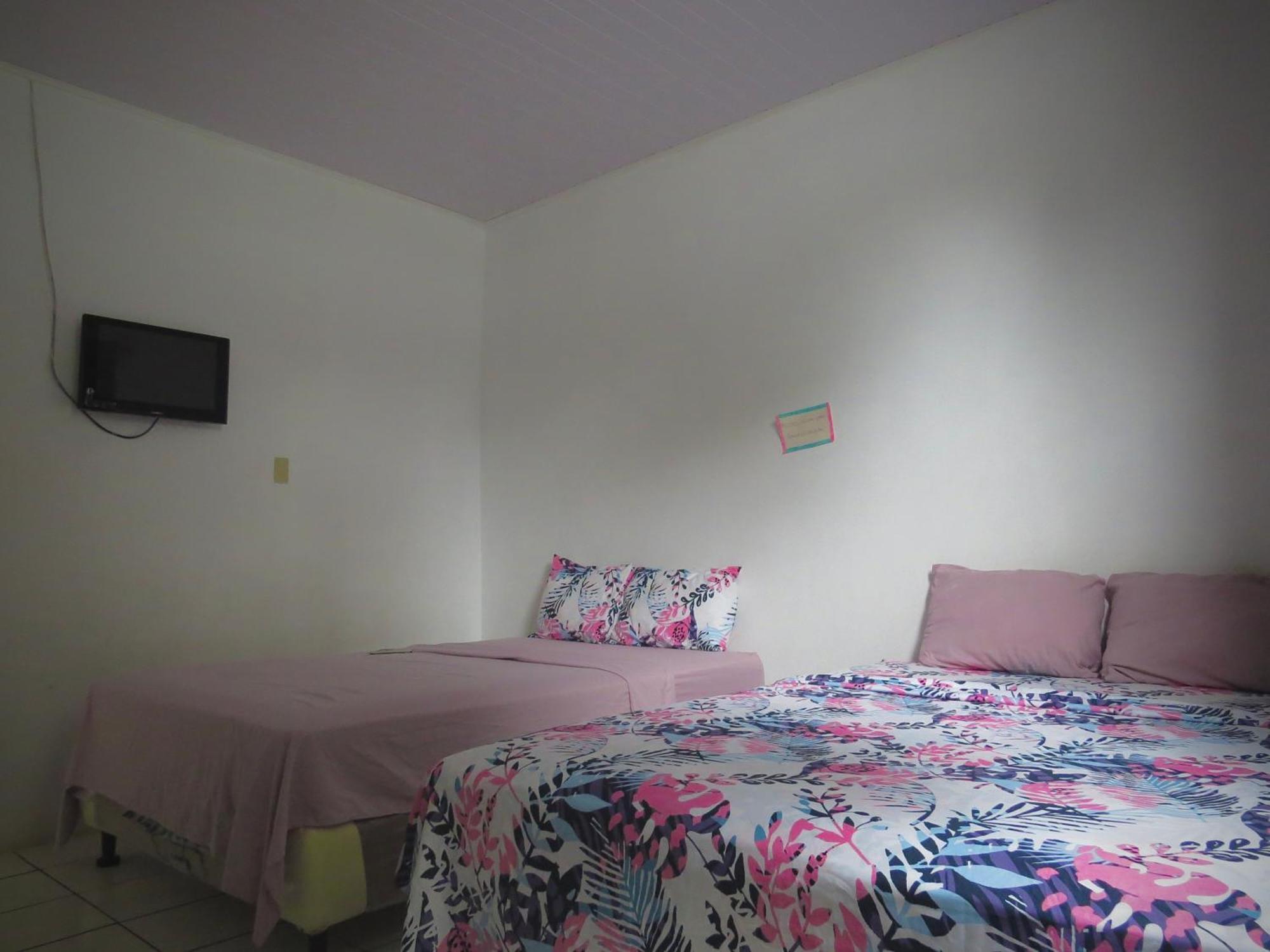 Rose House Manuel Antonio Appartement Quepos Buitenkant foto